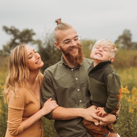 Meet your Posher, Breanna ❤️ Bundle & save MAKE A OFFER ANY OFFER! - Picture 6 of 9